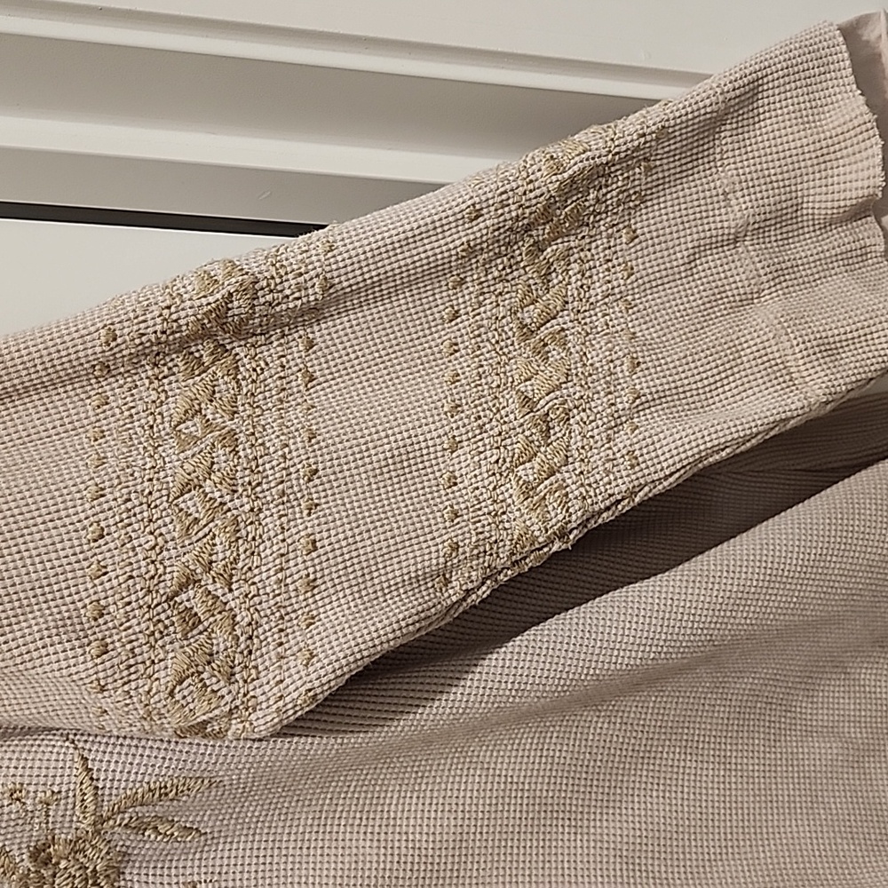 Johnny Was Pink Embroidered Thermal Waffle Knit9 Sweatshirt 1x - Picture 2 of 7